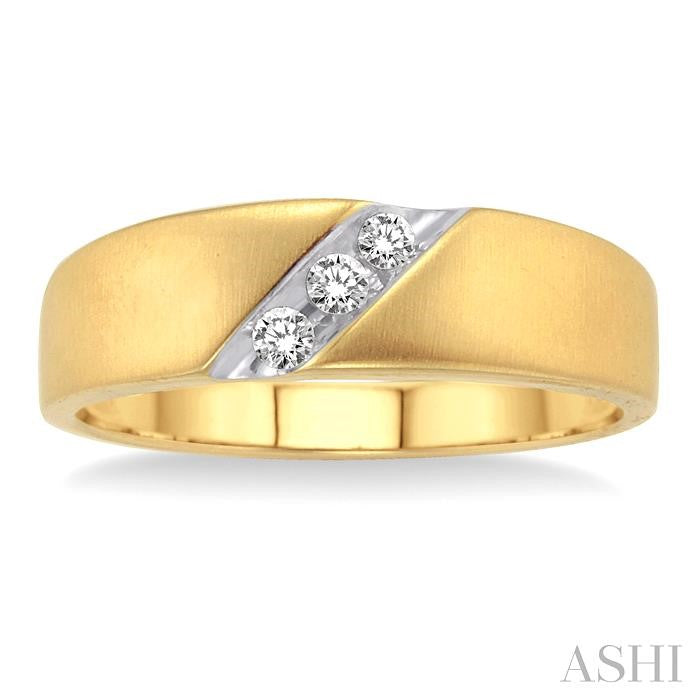 1/8 Ctw Round Cut Diamond Men's Band in 14K Yellow Gold