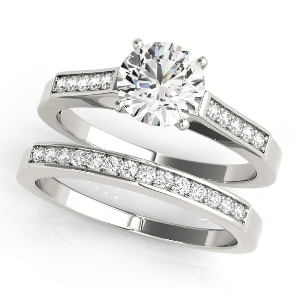 Single Row Peg Head Engagement Ring