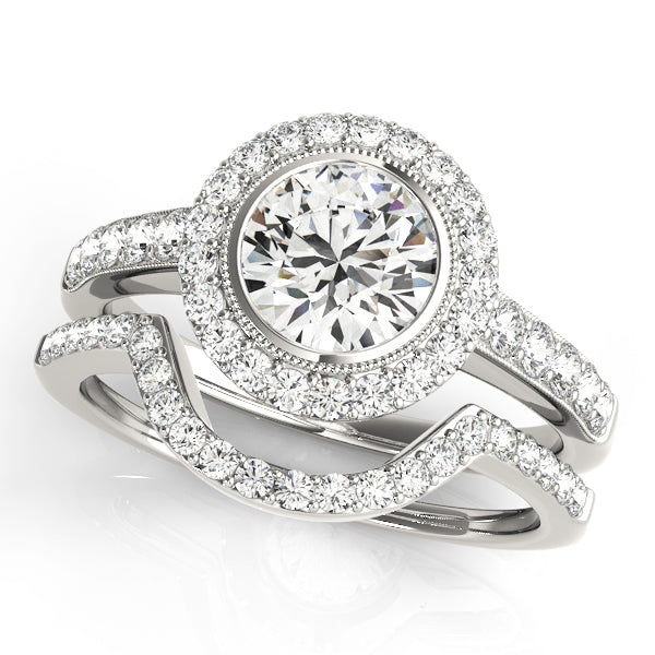 ENGAGEMENT RINGS HALO ROUND