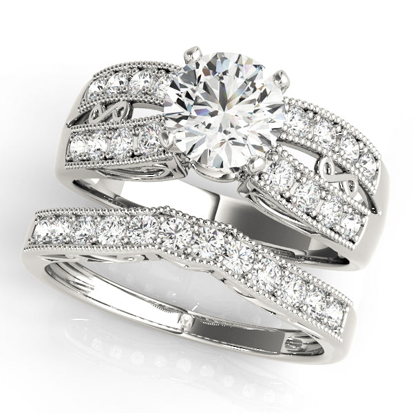 ENGAGEMENT RINGS ANTIQUE