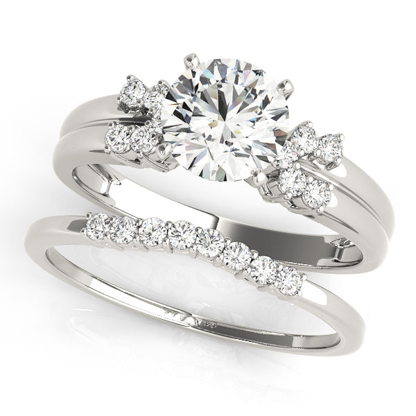 ENGAGEMENT RINGS CLUSTER SIDES