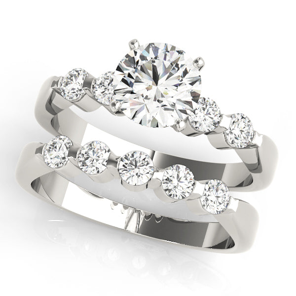 ENGAGEMENT RINGS SINGLE ROW PRONG