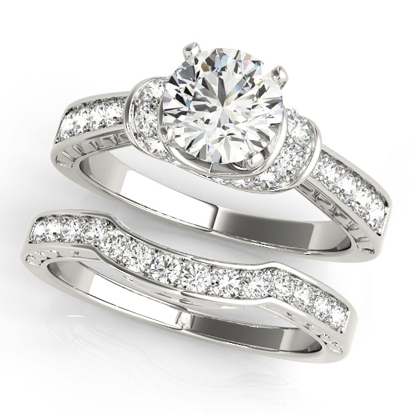 ENGAGEMENT RINGS CLUSTER SIDES