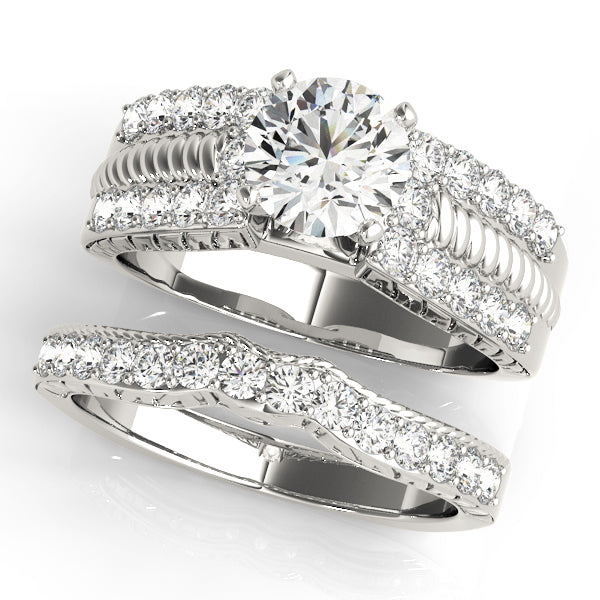 ENGAGEMENT RINGS ANTIQUE