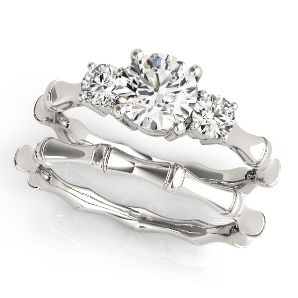 3-Stone Round Engagement Ring