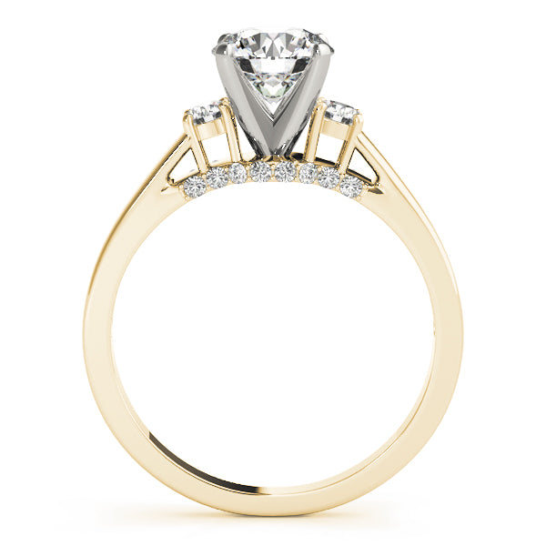 3-Stone Round Engagement Ring