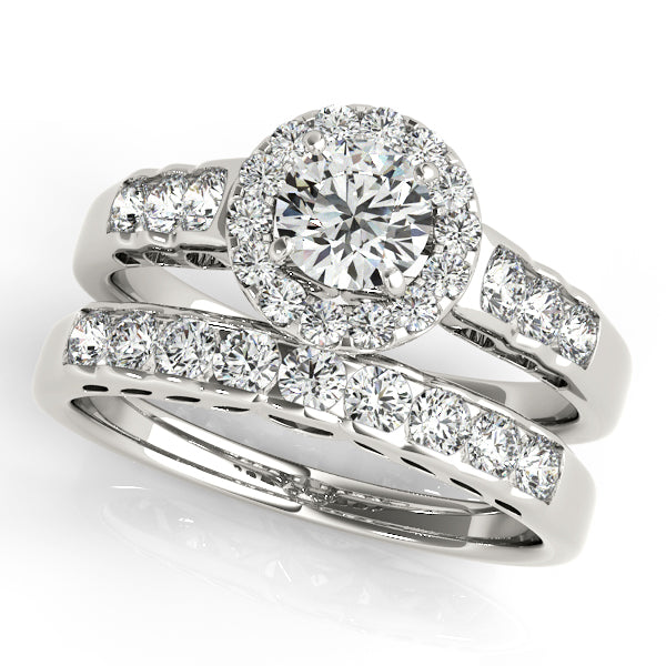 ENGAGEMENT RINGS HALO ROUND