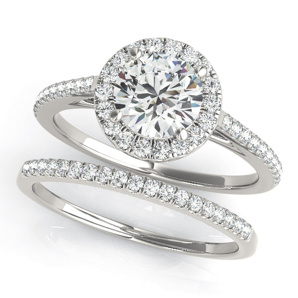Round Halo Diamond Engagement Ring