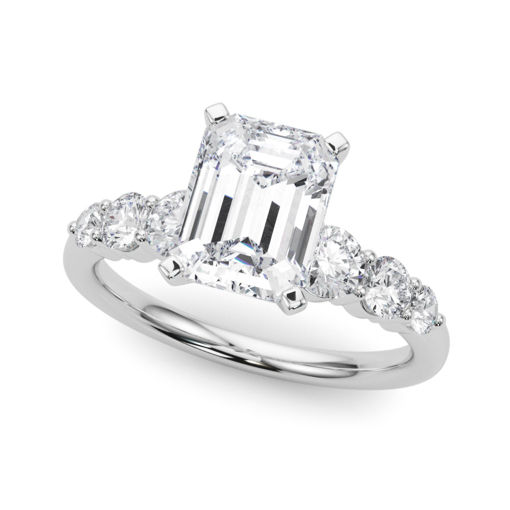Graduating Single Row Round Engagement Ring
