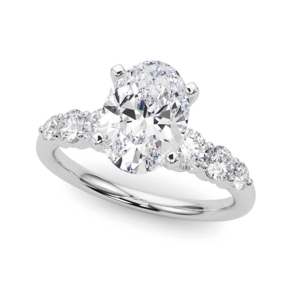 Graduating Single Row Round Engagement Ring