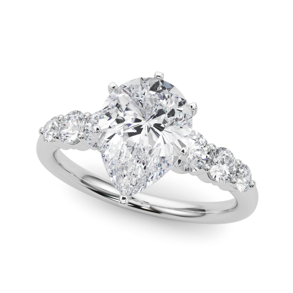 Graduating Single Row Round Engagement Ring