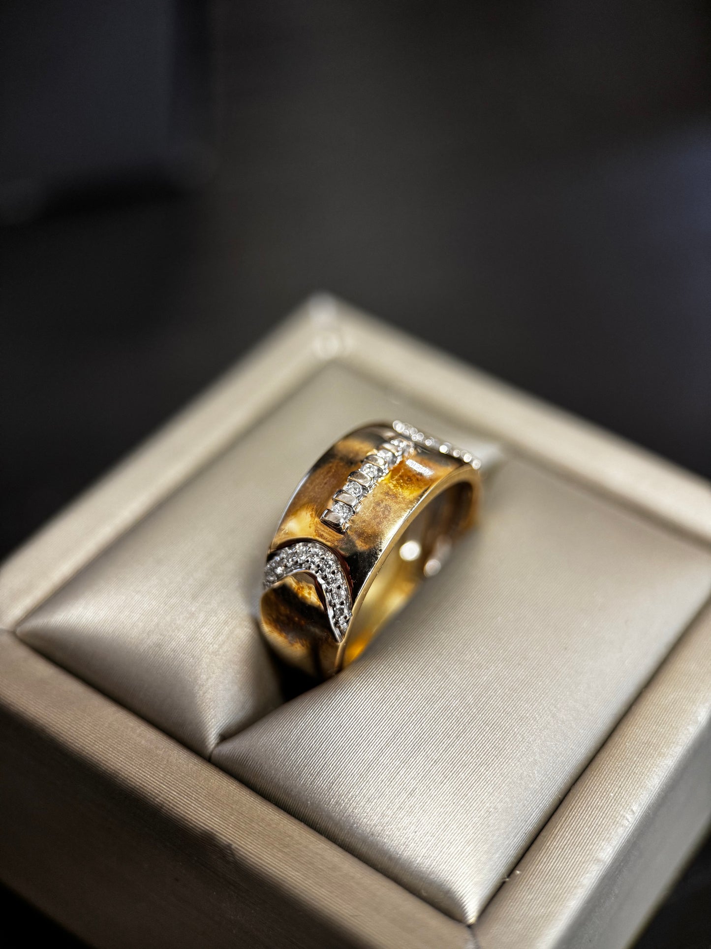 10k yellow gold Football diamond ring .11ctw