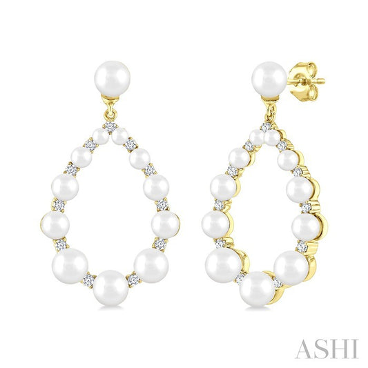 2 MM-4.5 MM Drop Tear Round Shape Cultured Pearls and 1/4 Ctw Round Cut Diamond Fashion Earrings in 14K Yellow Gold