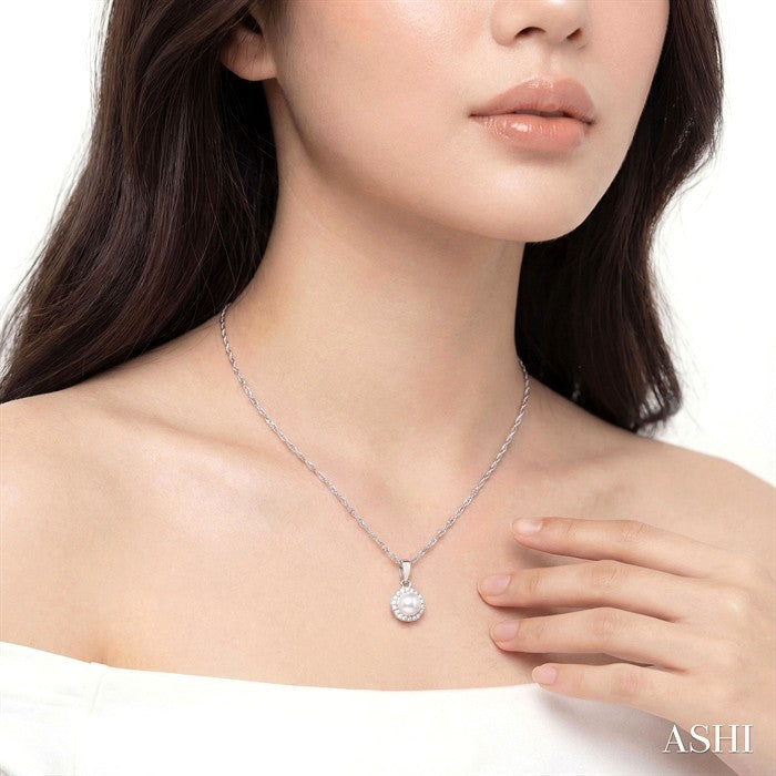 5 MM Cultured White Pearl and 1/20 Ctw Round Cut Diamond Halo Pendant With Chain in 10K White Gold