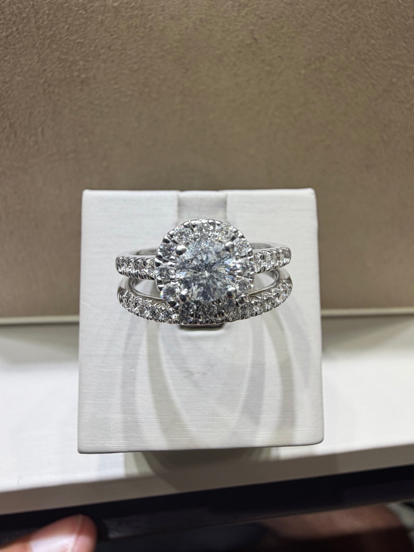 0.96 CTW Natural Diamond Halo Wedding Set in 14K White Gold – F-G Color, VS2-SI Clarity