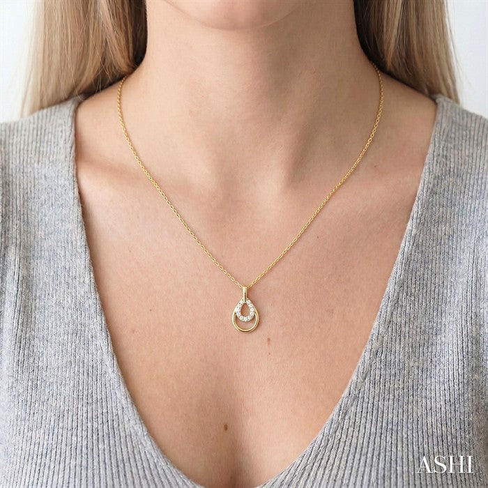 1/10 Ctw Overlay Pear Shaped Frame Round Cut Golden Glow Diamond Fashion Drop Petite Pendant With Chain in 10K Yellow Go