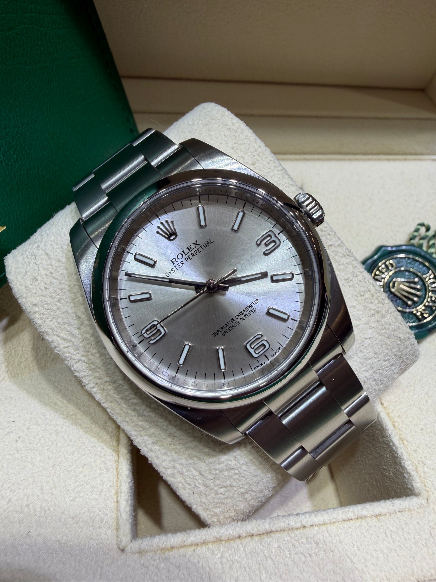Rolex Oyster Perpetual 36mm Ref. 116000 – Silver Dial | Pre-Owned Rolex