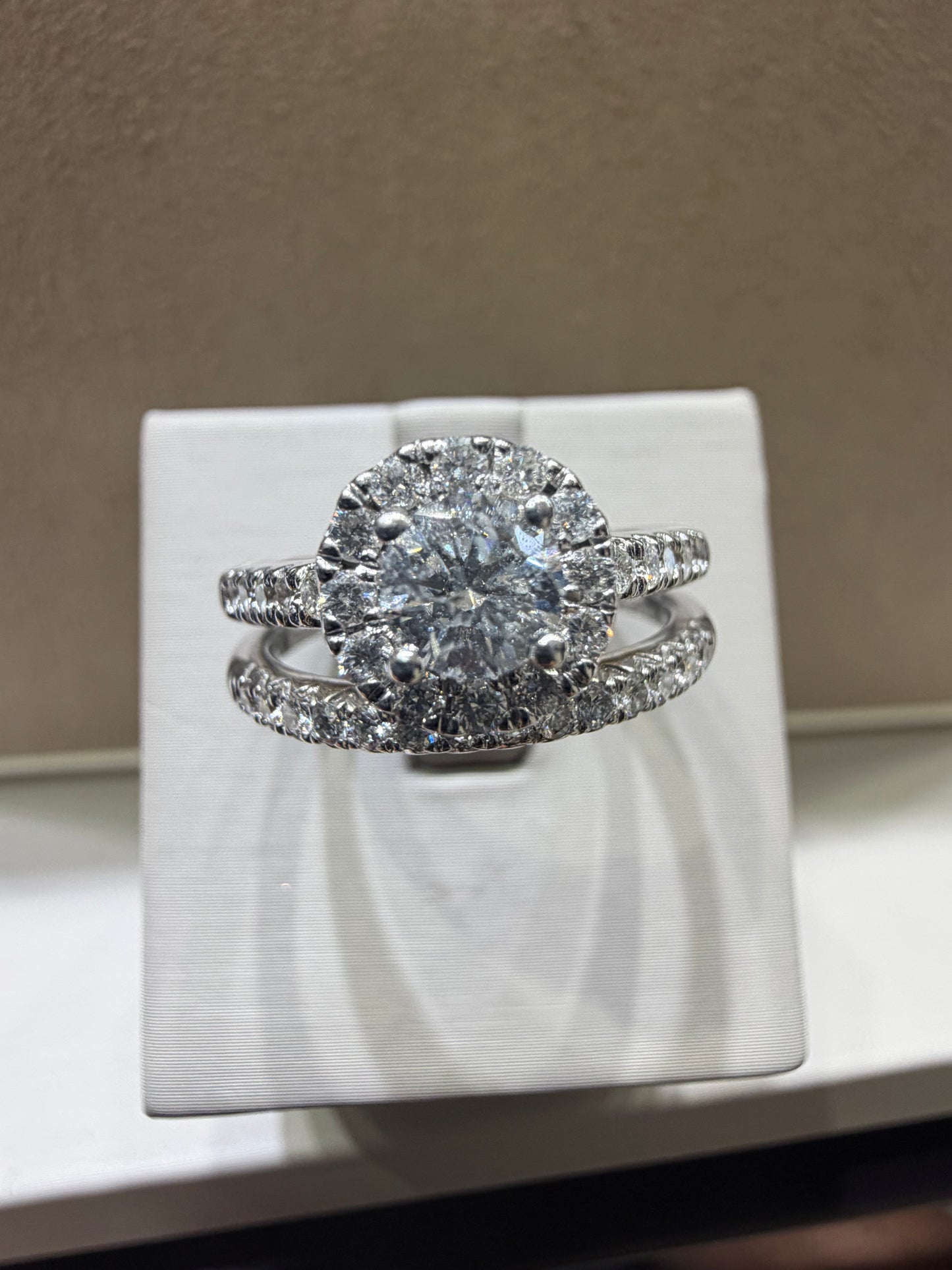 0.96 CTW Natural Diamond Halo Wedding Set in 14K White Gold – F-G Color, VS2-SI Clarity