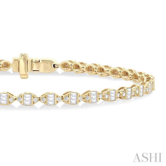 1 1/6 Ctw Marquise Shape Link Fusion Baguette and Round Cut Diamond Bracelet in 10K Yellow Gold