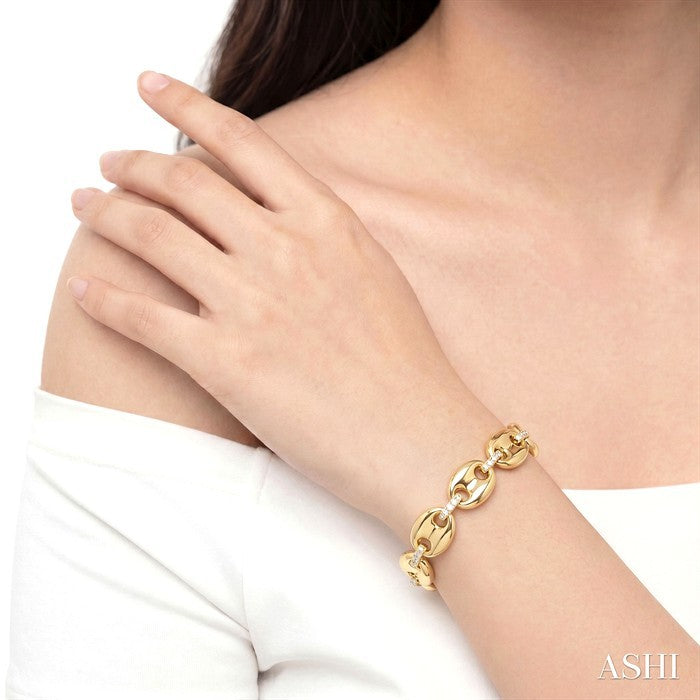 5/8 Ctw Bold Mariner Link Round Cut Diamond Aeris Gold Fashion Bracelet in 14K Yellow Gold