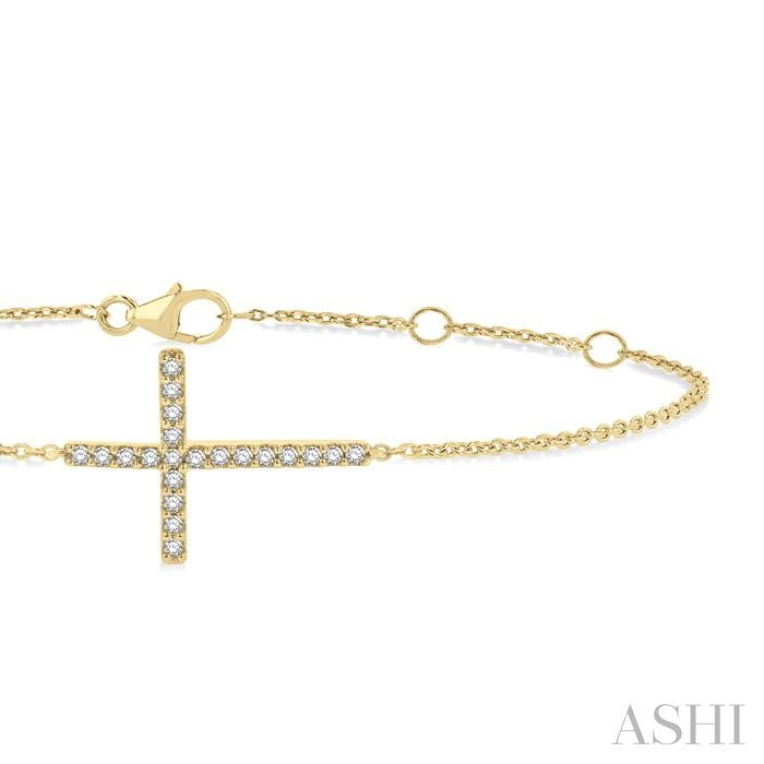 1/8 Ctw Petite Reclined Cross Round Cut Diamond Fashion Bracelet in 10K Yellow Gold