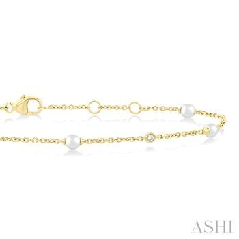 3 MM Round Shape Cultured Pearl and 1/20 Ctw Round Cut Diamond Fashion Station Bracelet in 14K Yellow Gold