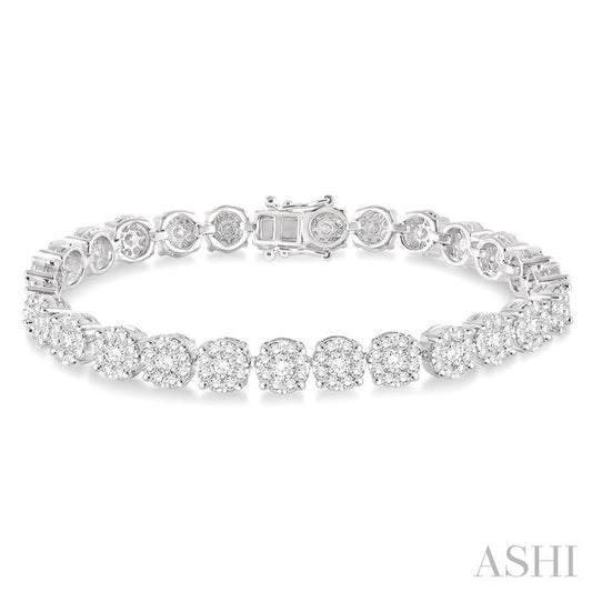7 Ctw Round Cut Diamond Lovebright Tennis Bracelet in 14K White Gold