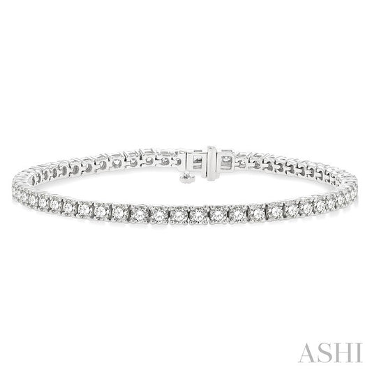 5 Ctw Round Cut Diamond Tennis Bracelet in 14K White Gold