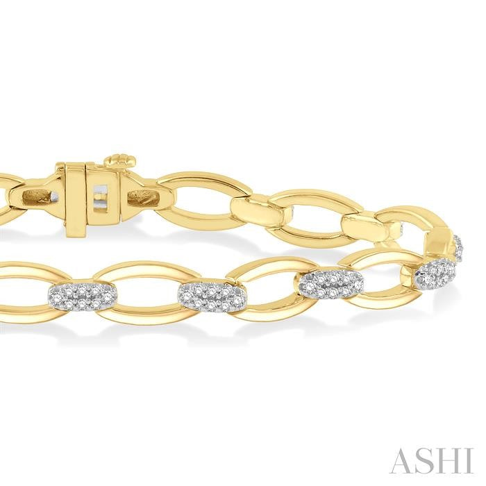 3/4 Ctw Oval Shape Link Round Cut Diamond Bracelet in 14K Yellow Gold