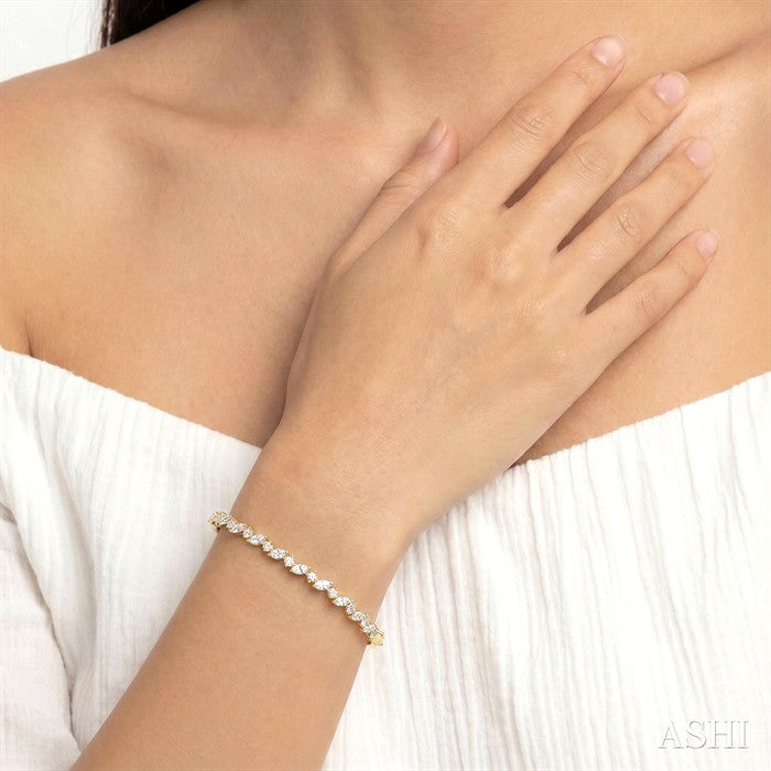 1 1/3 Ctw Marquise and Round Cut Diamond Stackable Bangle in 14K Yellow Gold