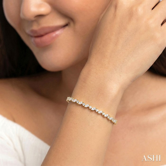 1 1/3 Ctw Marquise and Round Cut Diamond Stackable Bangle in 14K Yellow Gold