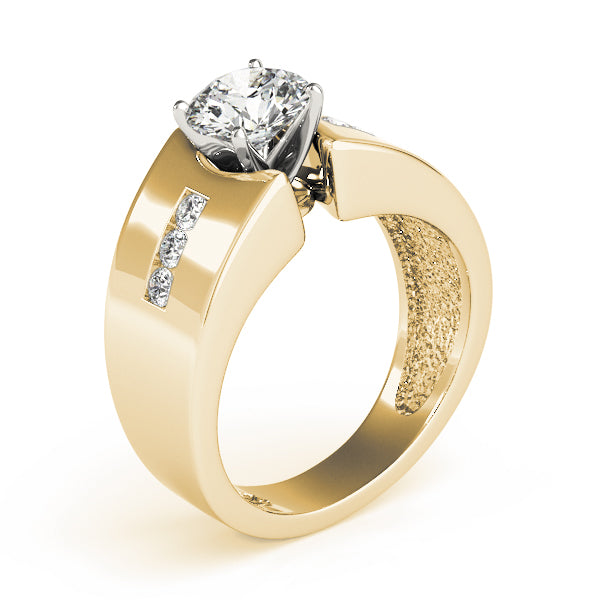 Classic Style Solitaire Engagement Rings