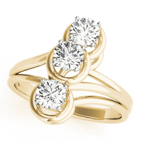 3-Stone Round Engagement Ring