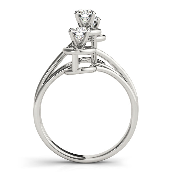 3-Stone Round Engagement Ring