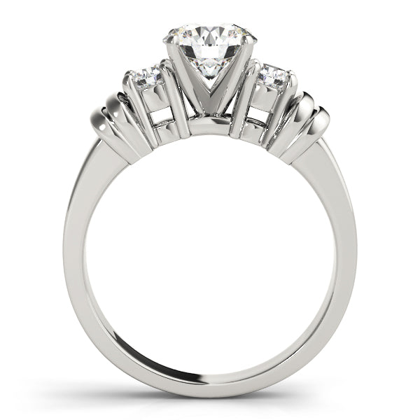 3-Stone Round Engagement Rings