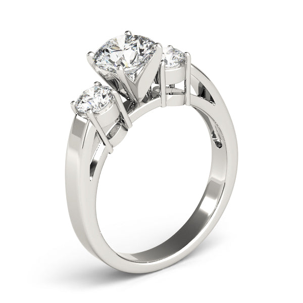3-Stone Round Engagement Ring