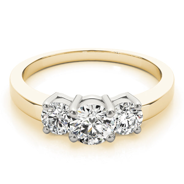 ENGAGEMENT RINGS 3 STONE ROUND