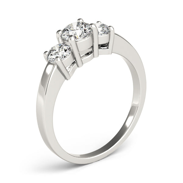 ENGAGEMENT RINGS 3 STONE ROUND