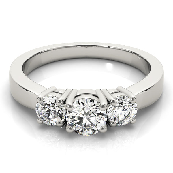 3-Stone Round Engagement Ring
