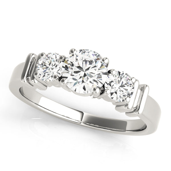 3-Stone Round Engagement Ring