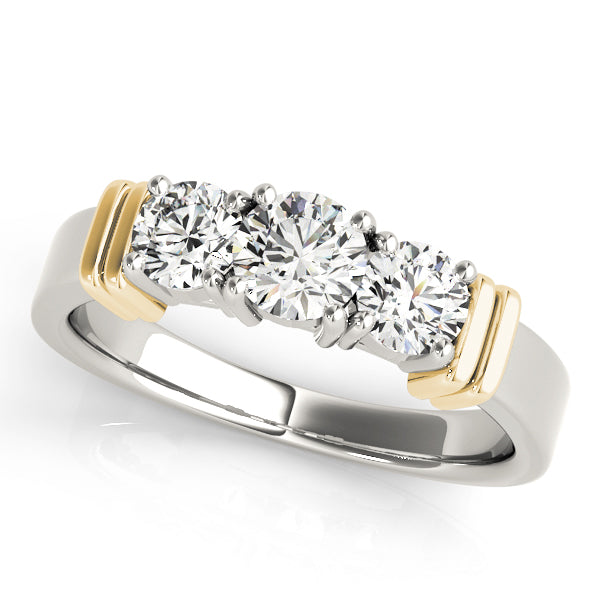 3-Stone Round Engagement Ring