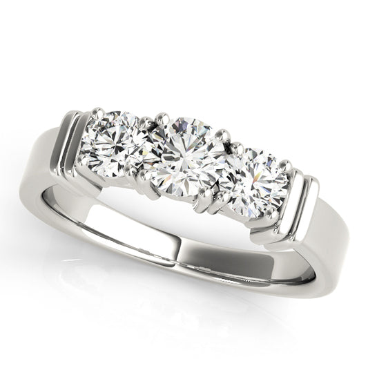 3-Stone Round Engagement Ring