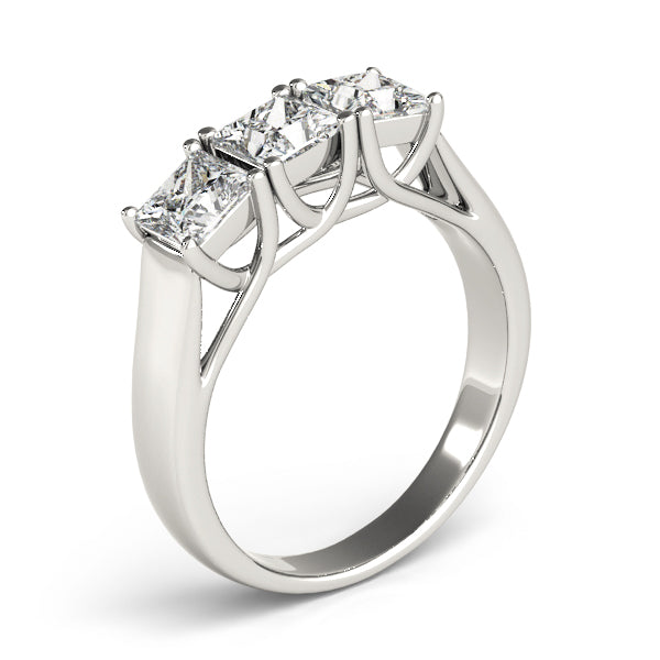 ENGAGEMENT RINGS 3 STONE PRINCESS