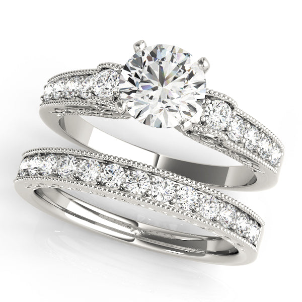 ENGAGEMENT RINGS ANTIQUE