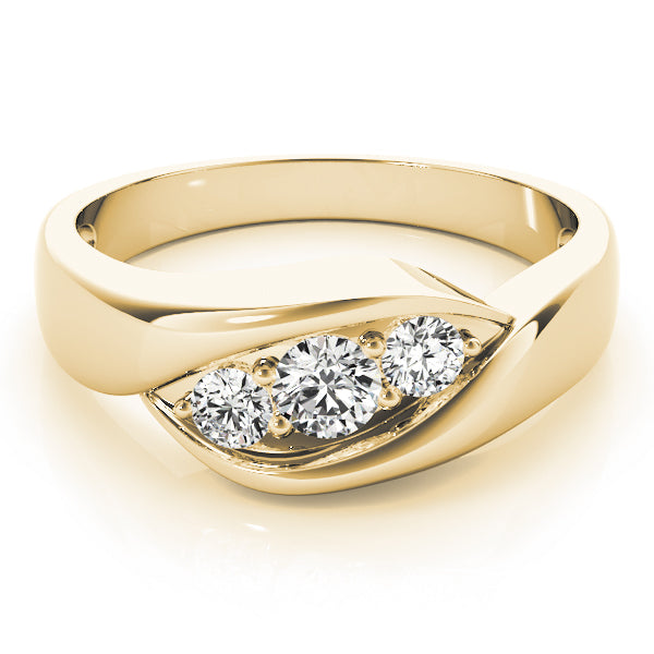 ENGAGEMENT RINGS 3 STONE ROUND