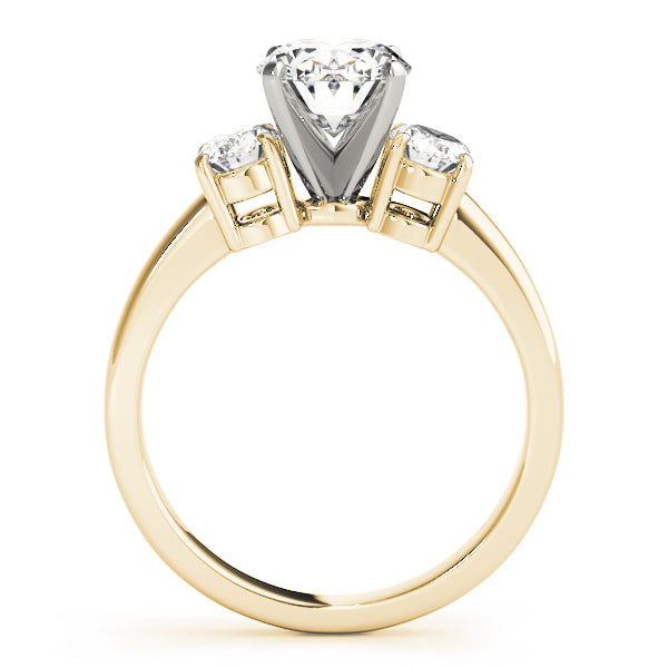 3-Stone Oval Shape Engagement Rings