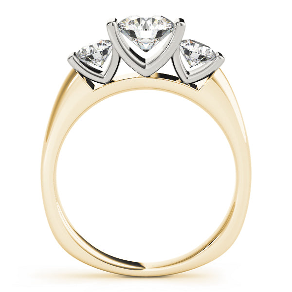 3-Stone Round Engagement Ring