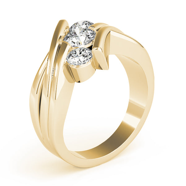 ENGAGEMENT RINGS 3 STONE ROUND