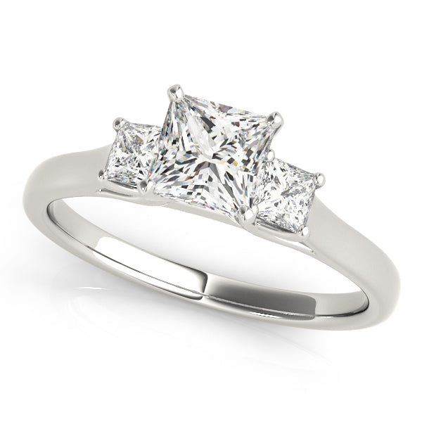 ENGAGEMENT RINGS 3 STONE PRINCESS