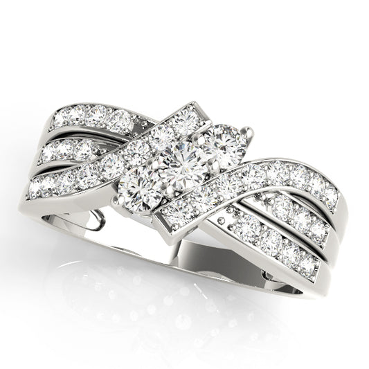 ENGAGEMENT RINGS 3 STONE ROUND